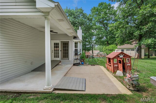 1587 Paradise Valley Dr, High Ridge, MO 63049 - view of patio / terrace featuring a ceiling fan