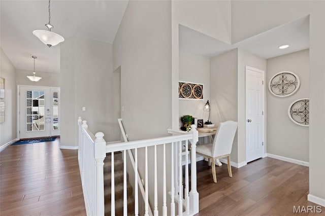 4609 Siesta Dr, Imperial, MO 63052 - entryway with wood finished floors and lofted ceiling
