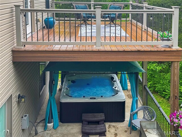 9794 Cedar Dr, Hillsboro, MO 63050 - wooden terrace with a hot tub and outdoor dining area
