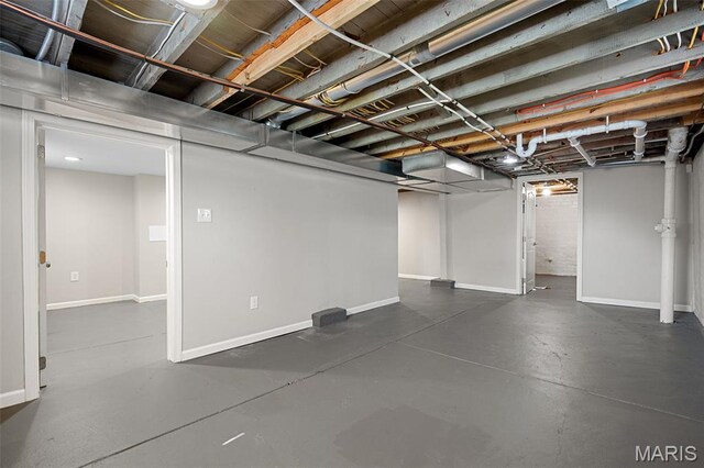 5336 W Ave, Saint Louis, MO 63116 - photo 25