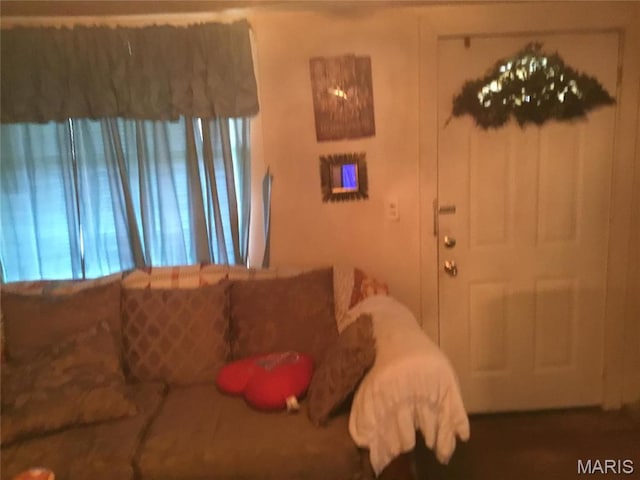 504 S Hickory St S, Cuba, MO 65453 - view of living room