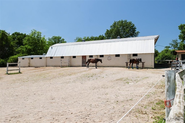 5501 Dober Ln, Saint Louis, MO 63129 - view of outdoor structure featuring an exterior structure