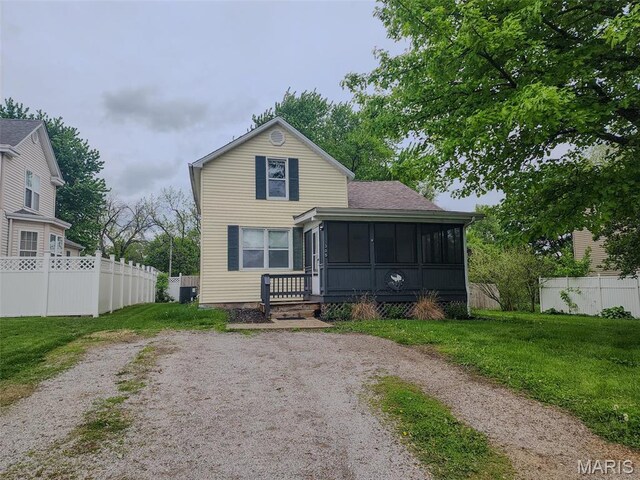305 S Putnam St, Bunker Hill, IL 62014 - photo 26