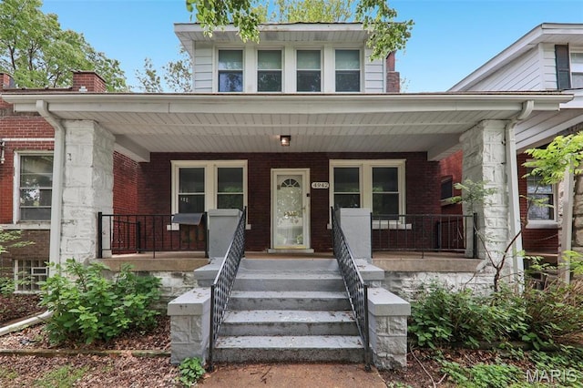4942 Bonita Ave, Saint Louis, MO 63109 - view of front of house with a porch