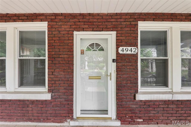 4942 Bonita Ave, Saint Louis, MO 63109 - doorway to property featuring brick siding