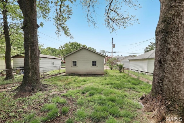 4942 Bonita Ave, Saint Louis, MO 63109 - view of yard