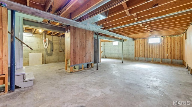939 Vosholl Ave, Warrenton, MO 63383 - view of below grade area