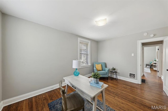 5909 Hampton Ave, Saint Louis, MO 63109 - office space featuring baseboards and wood finished floors