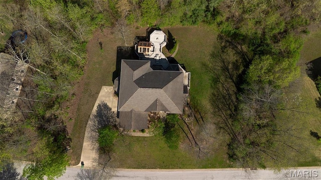 aerial view of property and surrounding area