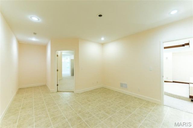 1025 Cobblestone Dr, Rolla, MO 65401 - unfurnished room featuring recessed lighting and baseboards