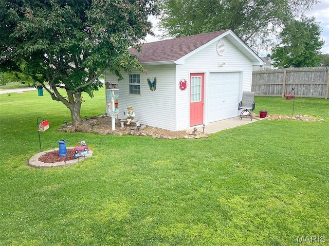 11652 Two Mile Rd, Dexter, MO 63841 - view of outbuilding featuring a garage