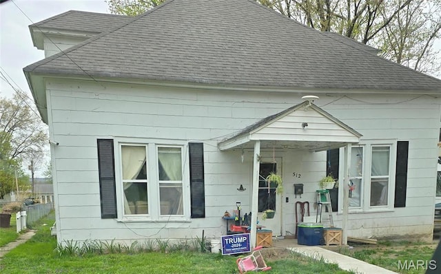 109 S 6th St, Elsberry, MO 63343 - view of front of home with roof with shingles