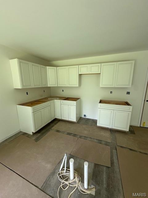 1404 Orchard Lakes Cir, Belleville, IL 62220 - photo 4