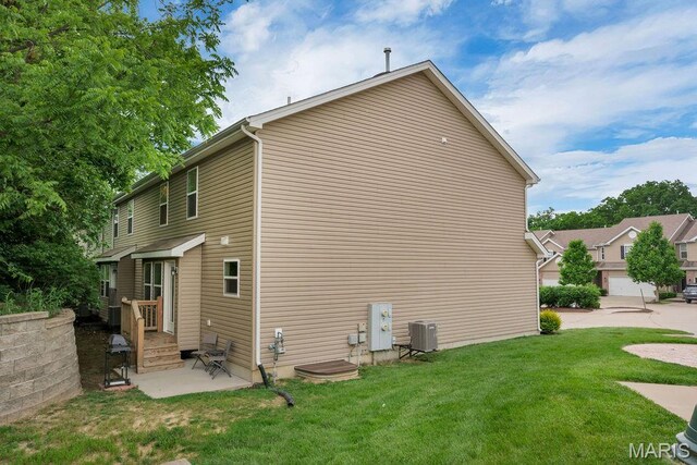 28 Loris Ln, Saint Charles, MO 63303