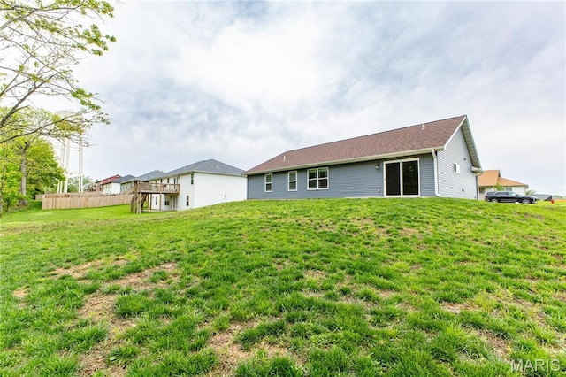 159 Mesa Dr, Waynesville, MO 65583 - rear view of house with a lawn