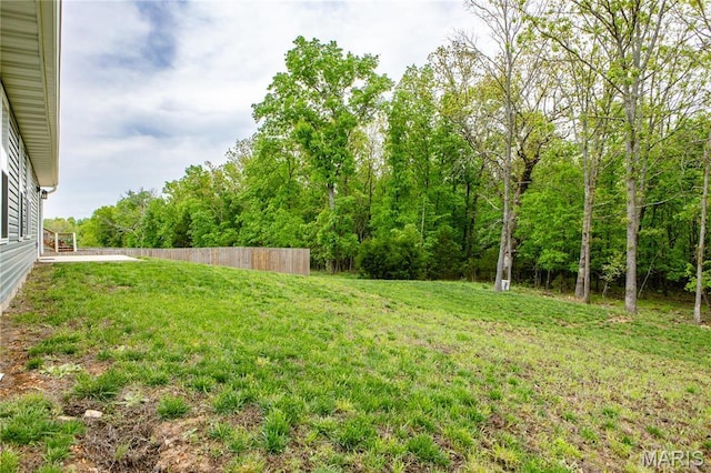 159 Mesa Dr, Waynesville, MO 65583 - view of yard featuring fence and a forest view