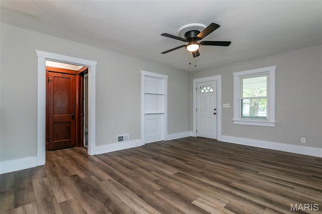 514 Hamilton Ave, Wood River, IL 62095 - entryway with dark wood-style floors, baseboards, and a ceiling fan