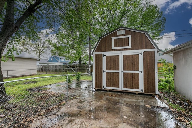 514 Hamilton Ave, Wood River, IL 62095 - view of shed with a fenced backyard