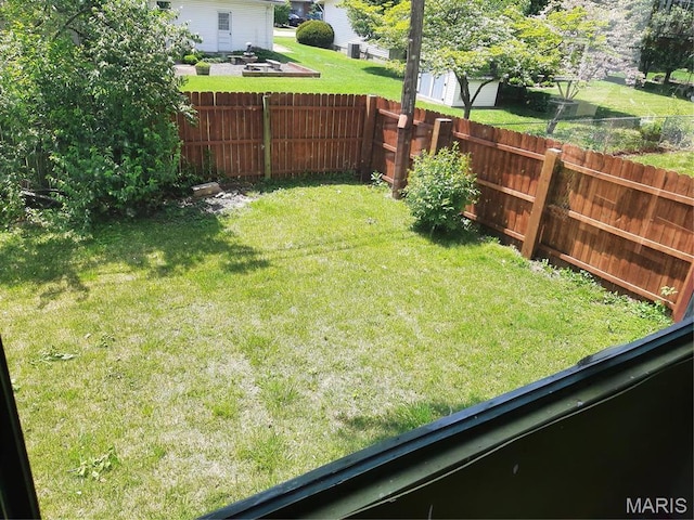 574 Coach Light Ln, Hazelwood, MO 63042 - view of yard