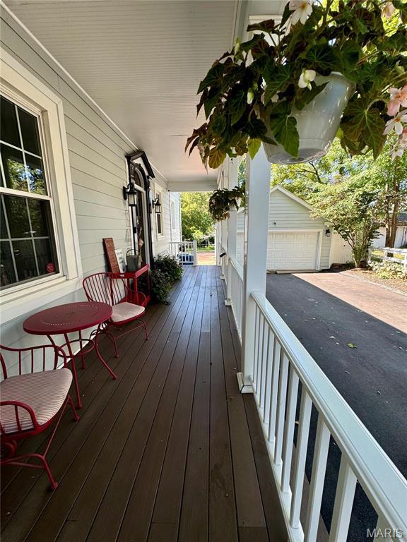 149 N Elizabeth Ave, Saint Louis, MO 63135 - view of porch