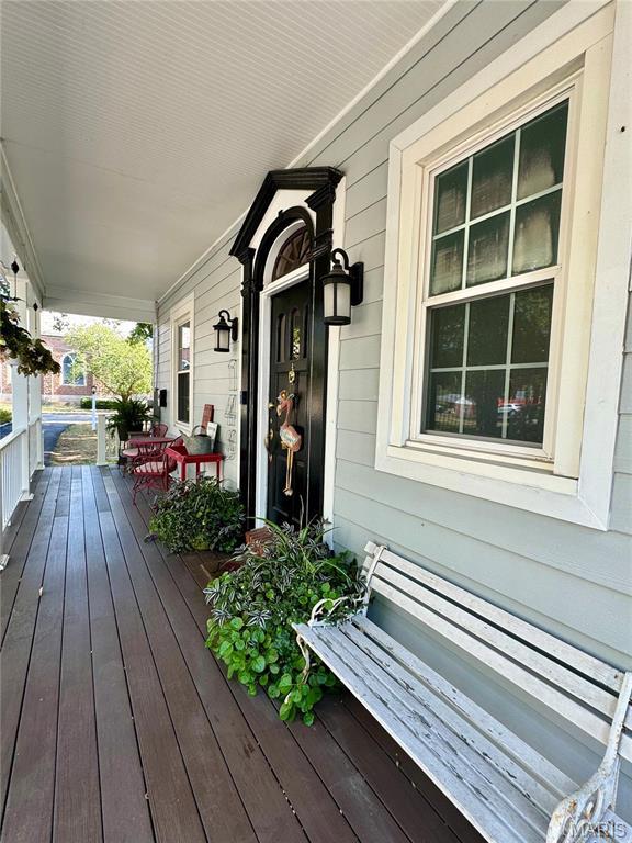 149 N Elizabeth Ave, Saint Louis, MO 63135 - view of wooden porch