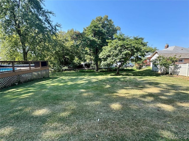 149 N Elizabeth Ave, Saint Louis, MO 63135 - view of yard featuring a deck