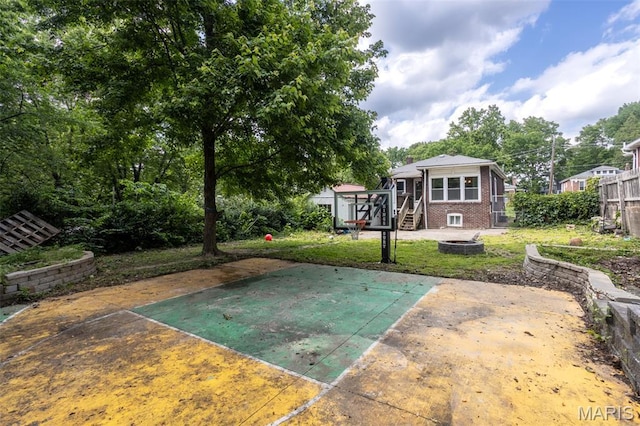 7434 Gayola Pl, Saint Louis, MO 63143 - view of sport court with basketball court