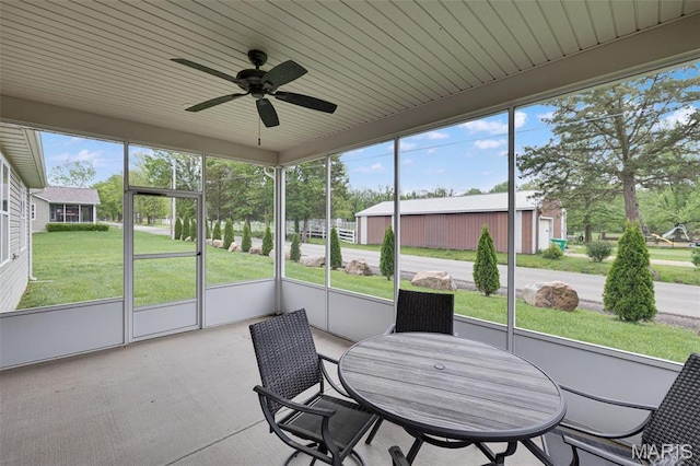 433 Cherry Creek Ln, Farmington, MO 63640 - sunroom / solarium with a ceiling fan, healthy amount of natural light, and outdoor dining space
