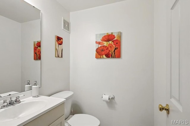 17282 Hilltop Ridge Dr, Eureka, MO 63025 - bathroom featuring toilet and vanity