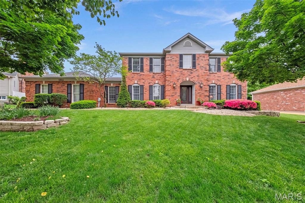 4644 Grandcastle Dr, Saint Louis, MO 63128