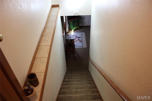 16255 Monroe Rd Unit 875, Paris, MO 65275 - stairway featuring a textured wall and carpet floors