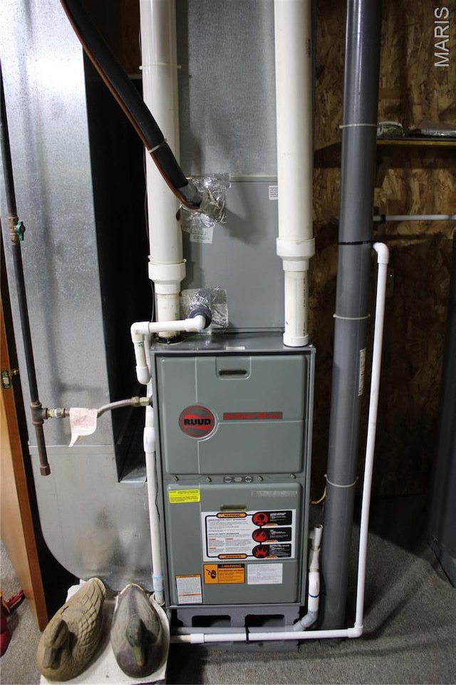 16255 Monroe Rd Unit 875, Paris, MO 65275 - utility room with heating unit
