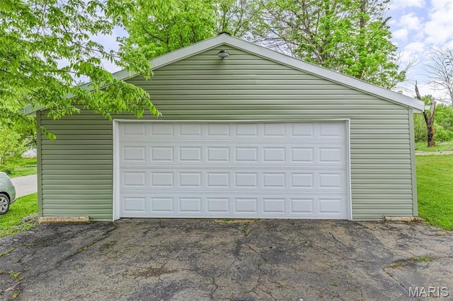 300 Lewis St, Park Hills, MO 63601 - view of detached garage