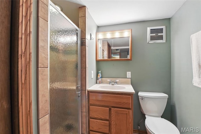 124 Dawn Dr, Washington, MO 63090 - bathroom with a shower stall, toilet, and vanity