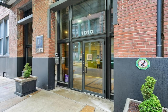 1010 Saint Charles St Unit 701, Saint Louis, MO 63101 - entrance to property featuring brick siding