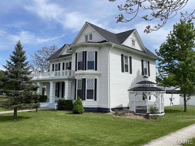 327 W Locust St, Paris, MO 65275 - photo 3