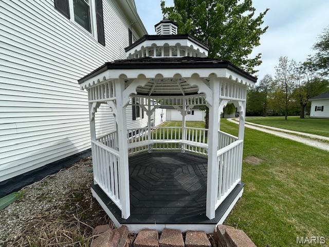 327 W Locust St, Paris, MO 65275 - photo 4