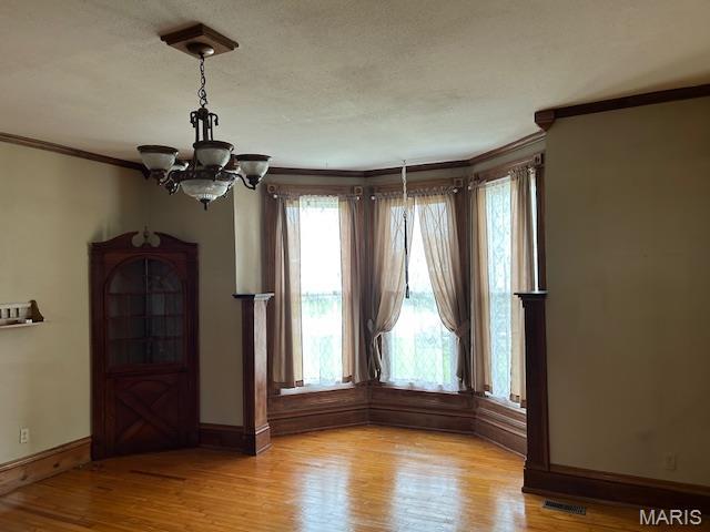327 W Locust St, Paris, MO 65275 - photo 7