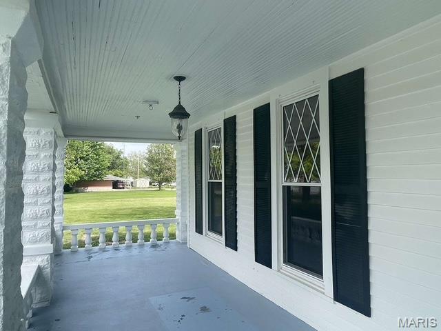 327 W Locust St, Paris, MO 65275 - photo 20