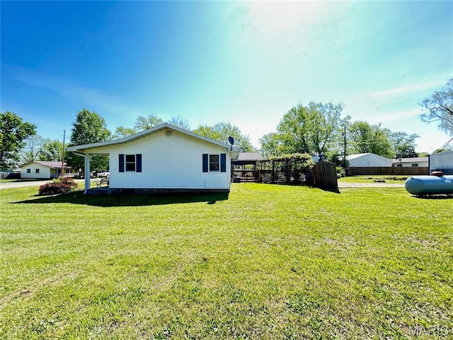 120 E Beth St, Licking, MO 65542 - view of yard