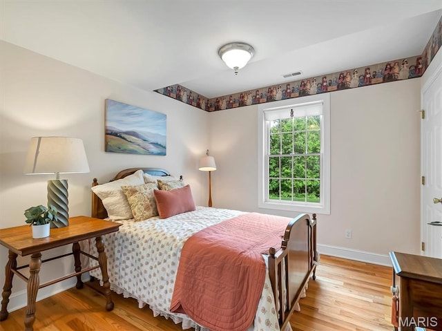 590 Fairway Dr, Union, MO 63084 - bedroom featuring light wood-style flooring and baseboards