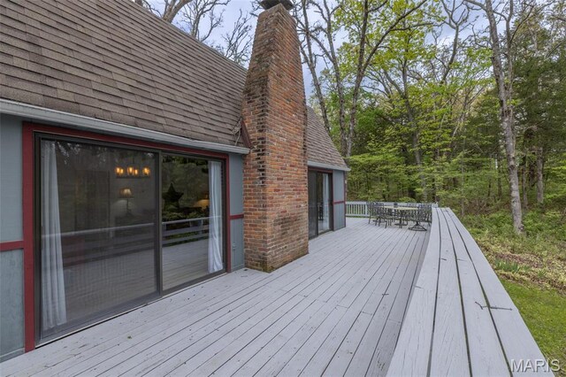 87 E Altdorf Dr, Innsbrook, MO 63390 - deck with outdoor dining space