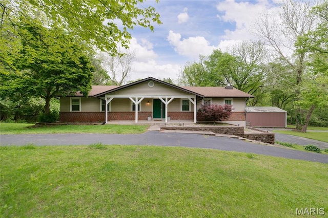 4051 Fleur De Lis Dr, Florissant, MO 63034 - photo 1