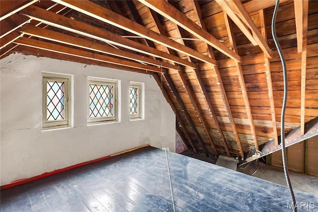 7280 S Roland Blvd, Saint Louis, MO 63121 - view of attic
