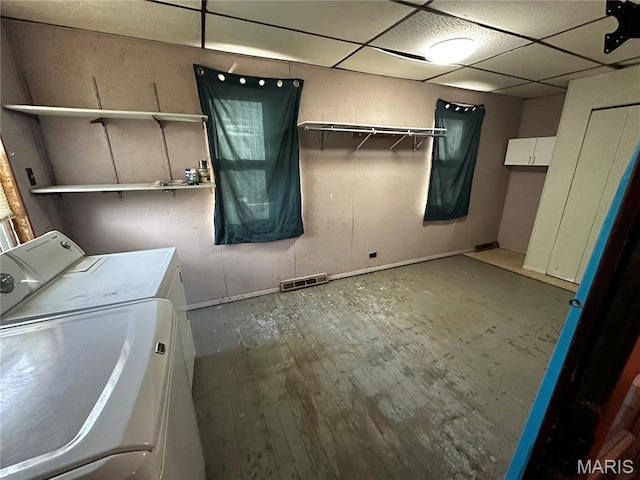 1323 Union Ave, Belleville, IL 62220 - washroom featuring washer and clothes dryer
