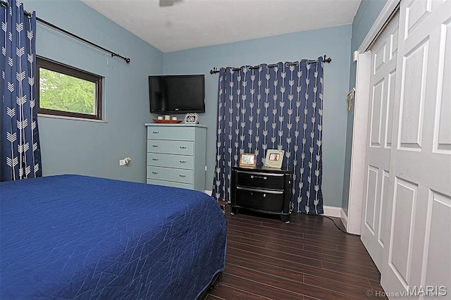 2754 Adeline Ave, Cape Girardeau, MO 63701 - bedroom with wood finished floors