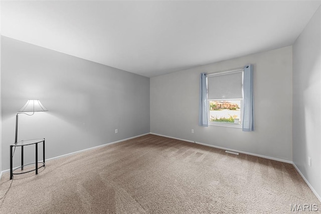 324 Trailview Ave, Saint Peters, MO 63376 - unfurnished room featuring carpet and baseboards
