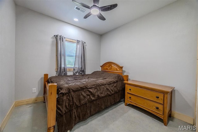 22950 Pin Oak Dr, Lebanon, MO 65536 - bedroom featuring baseboards and a ceiling fan