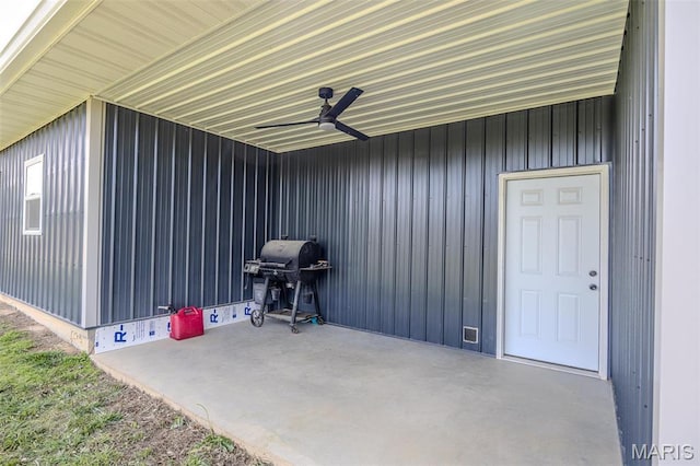 22950 Pin Oak Dr, Lebanon, MO 65536 - view of patio with area for grilling and ceiling fan