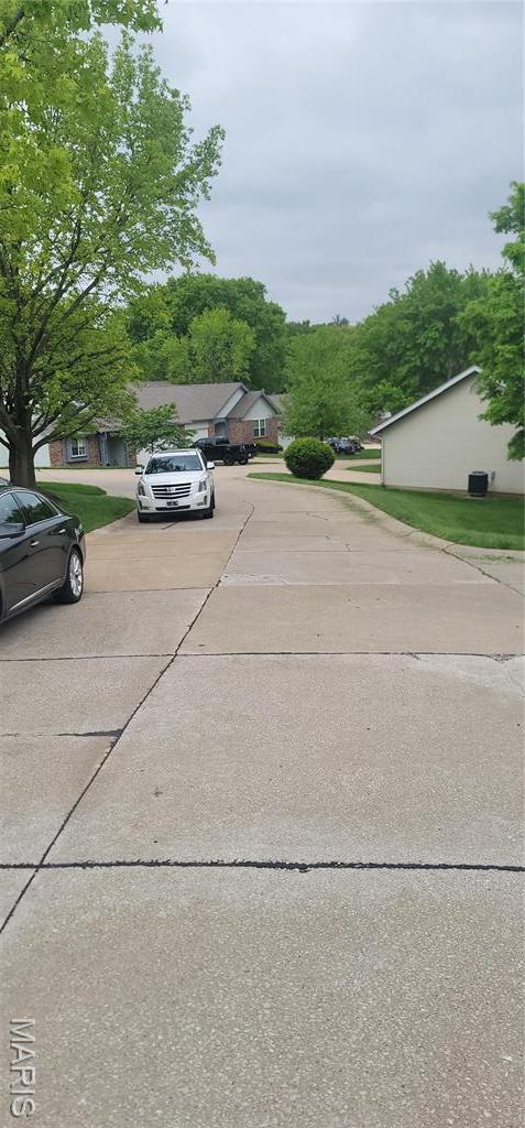 10506 Camden Park Dr, Saint Louis, MO 63135 - view of street